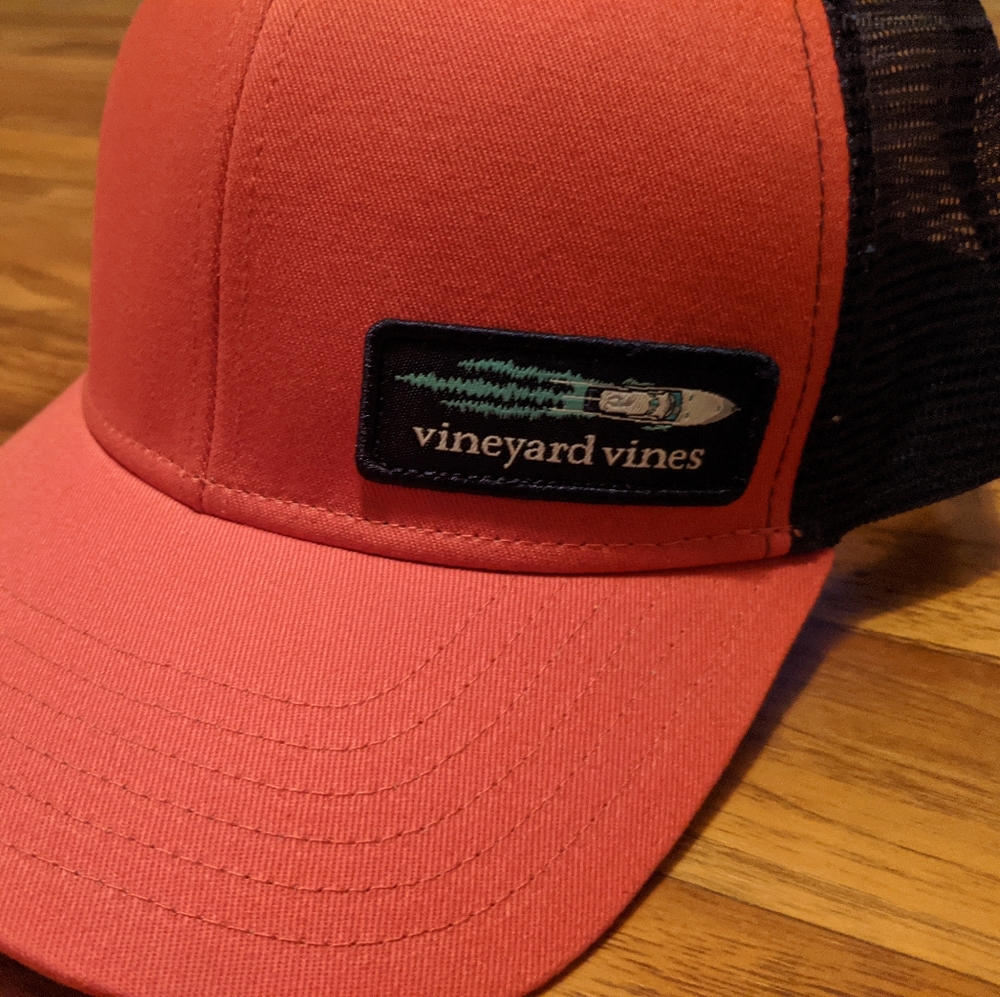 Vineyard Vines hat!